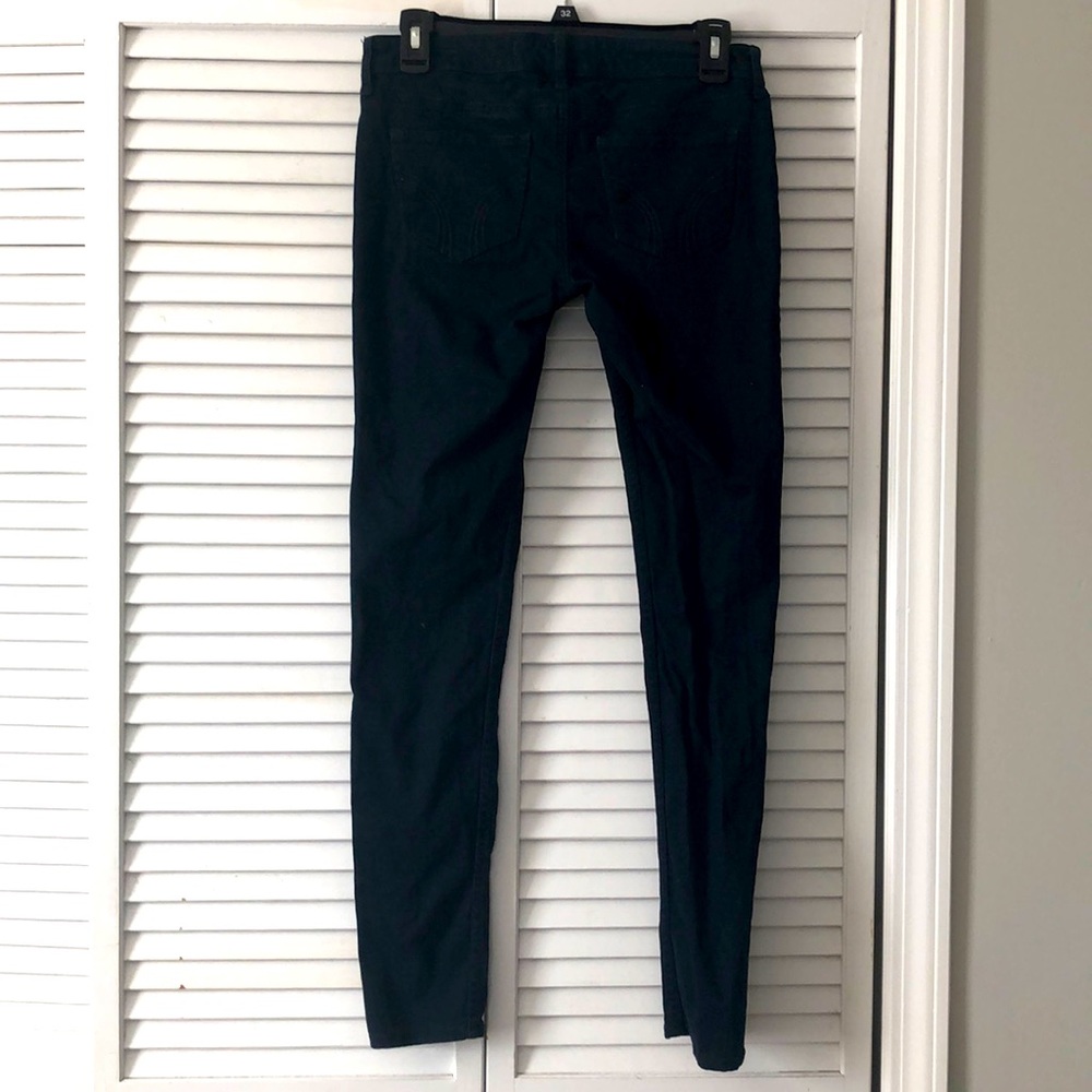Like New Hollister Skinny Navy Jeans